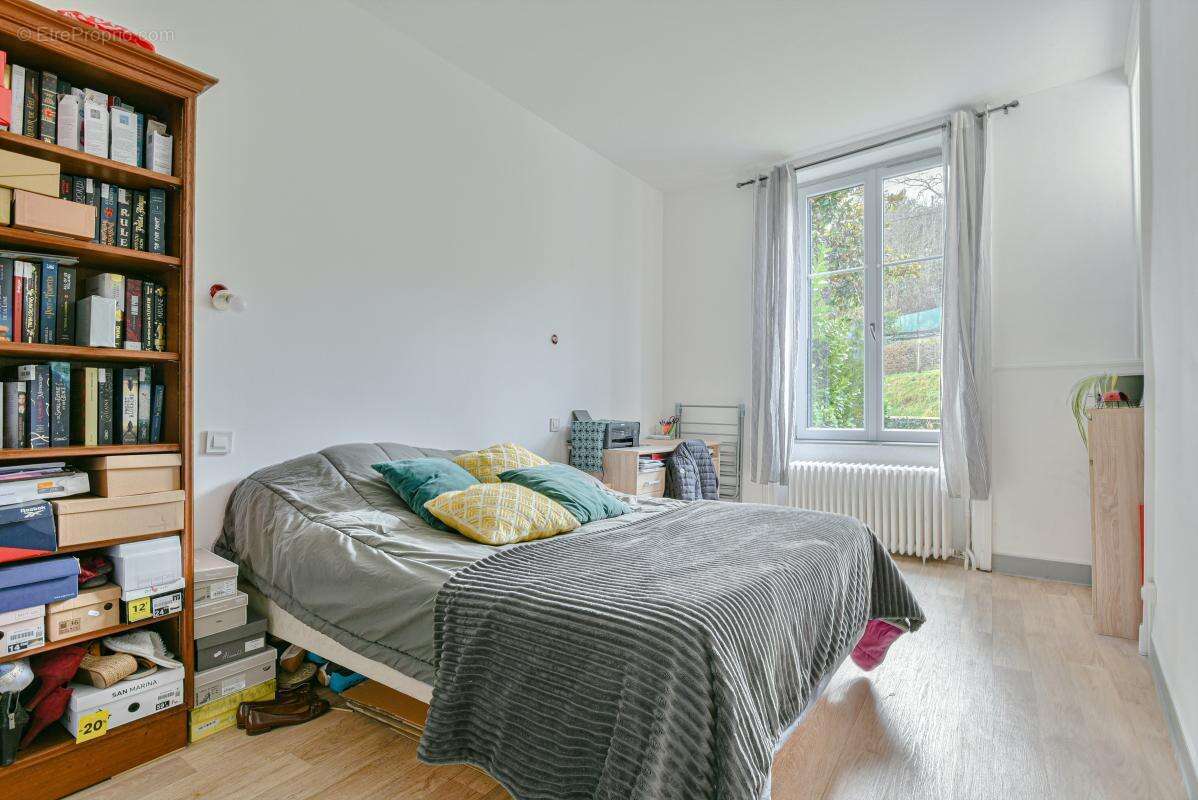 Maison 114 m² à Saint-Junien  - photo 8