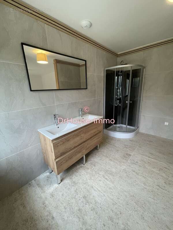 Maison à MEHUN-SUR-YEVRE