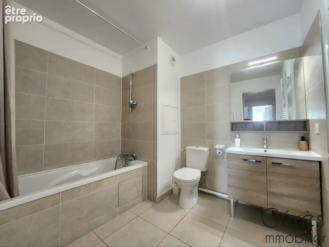 Appartement 4 pièces 90 m² à vendre à Romainville (93230) - photo 8