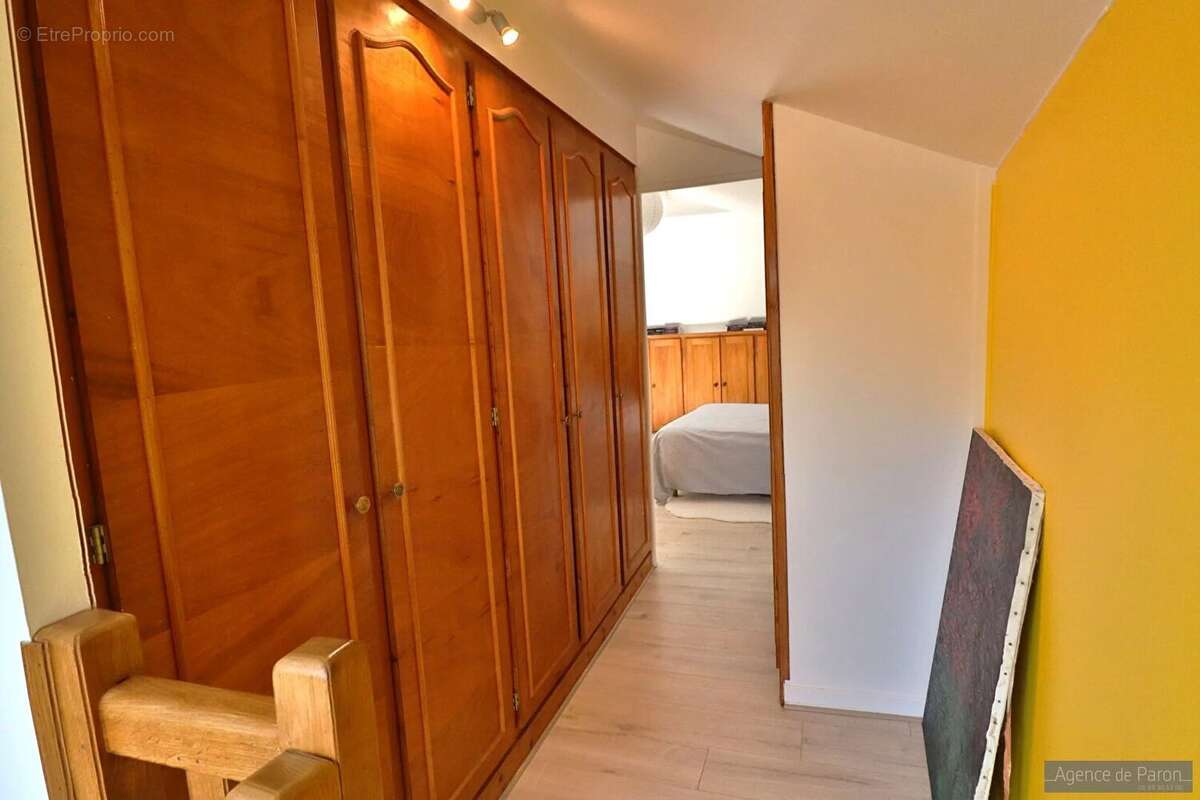 Maison à VERRIERES-LE-BUISSON