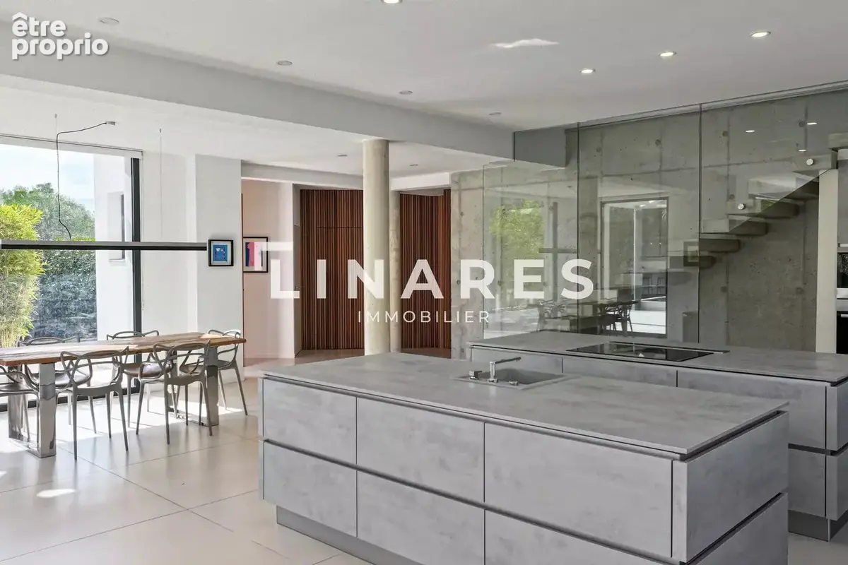 LA PRESTIGIEUSE - Villa T5 de 310m² - Piscines intérieure et extérieure - Salle de sport  - Cuisine d'été - Jardin 990m² - 13420 - photo 8