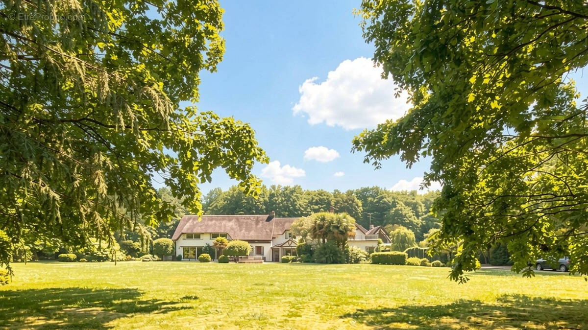 Maison à HOUDAN