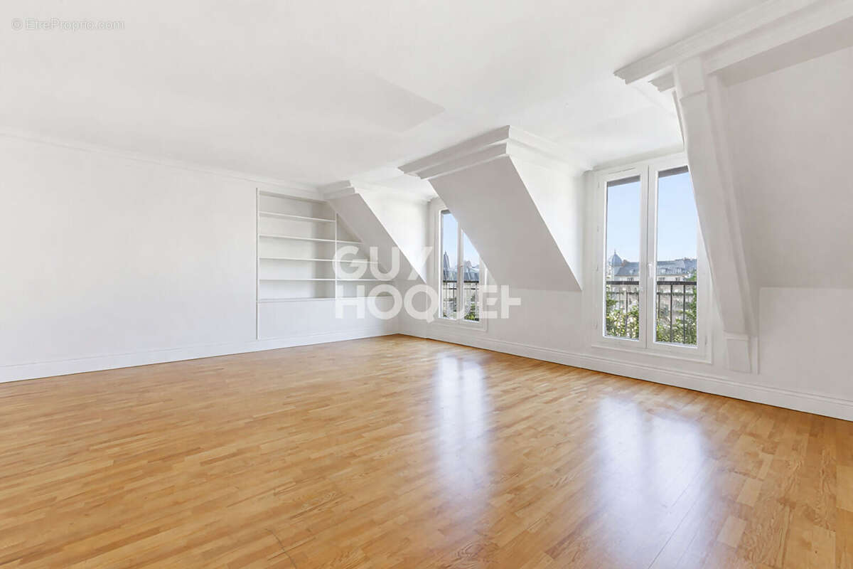 Appartement à PARIS-9E
