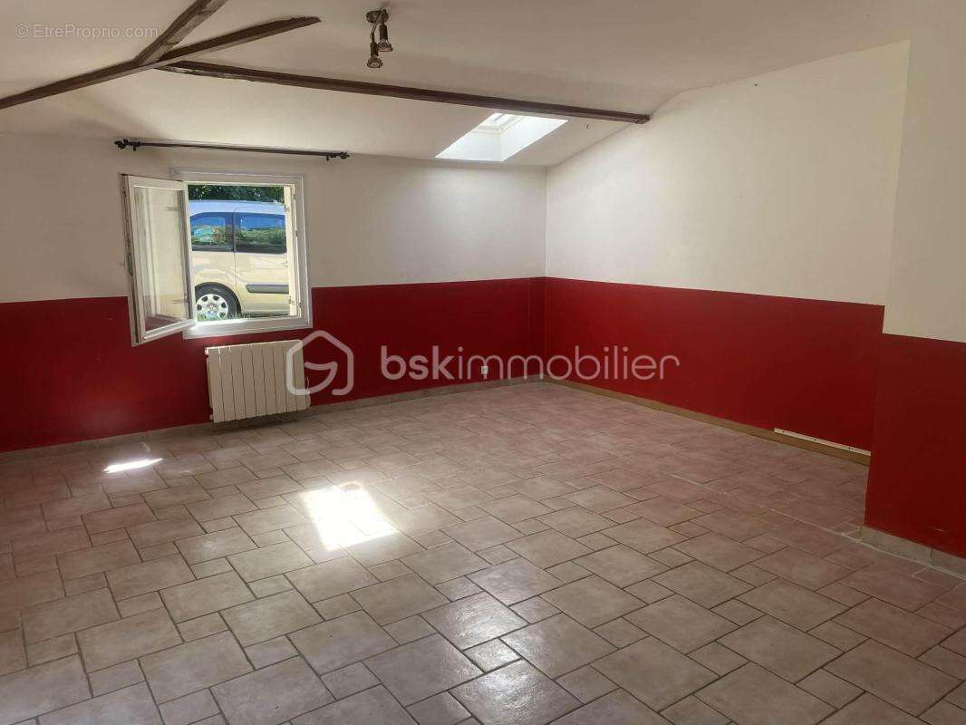 Maison à SAINTE-GAUBURGE-SAINTE-COLOMBE