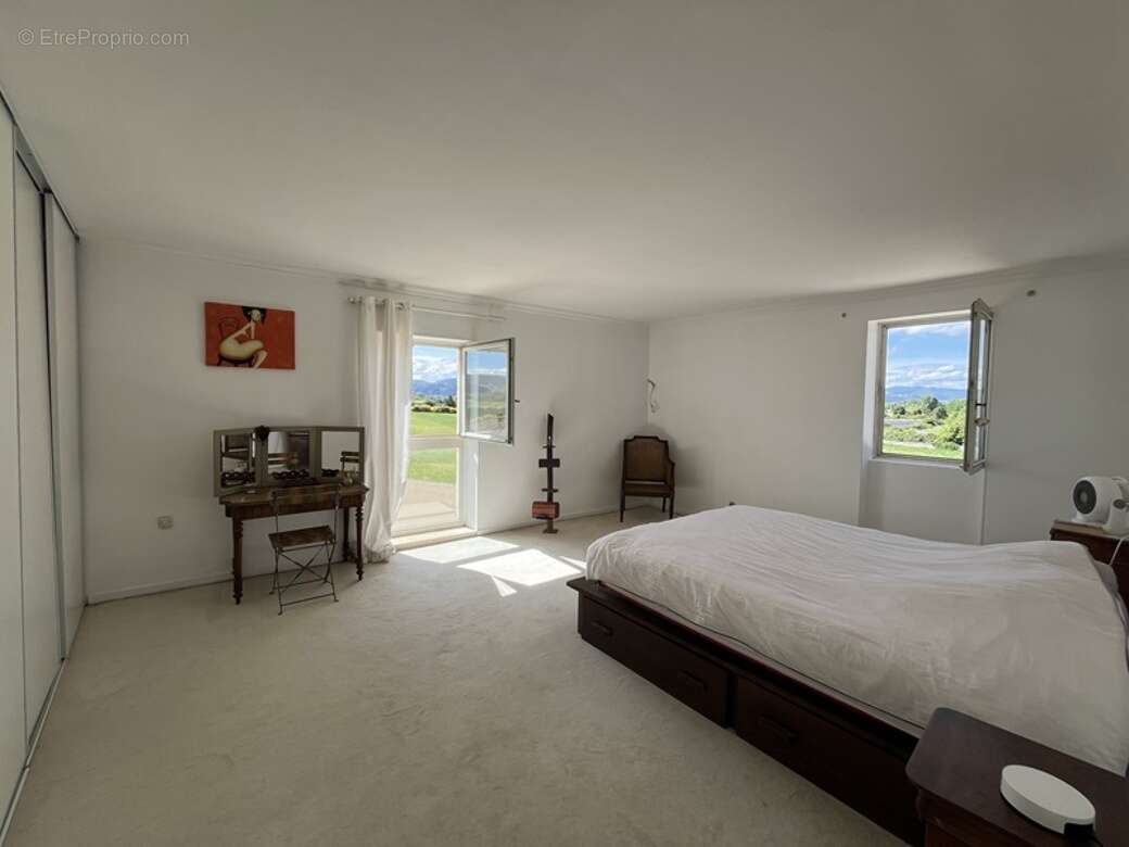 Maison 245 m² à Montelimar  - photo 12