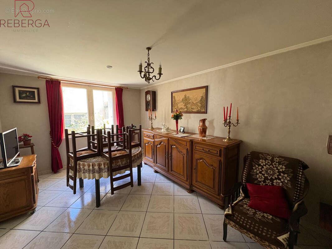 Maison à VIVIERS-LES-MONTAGNES