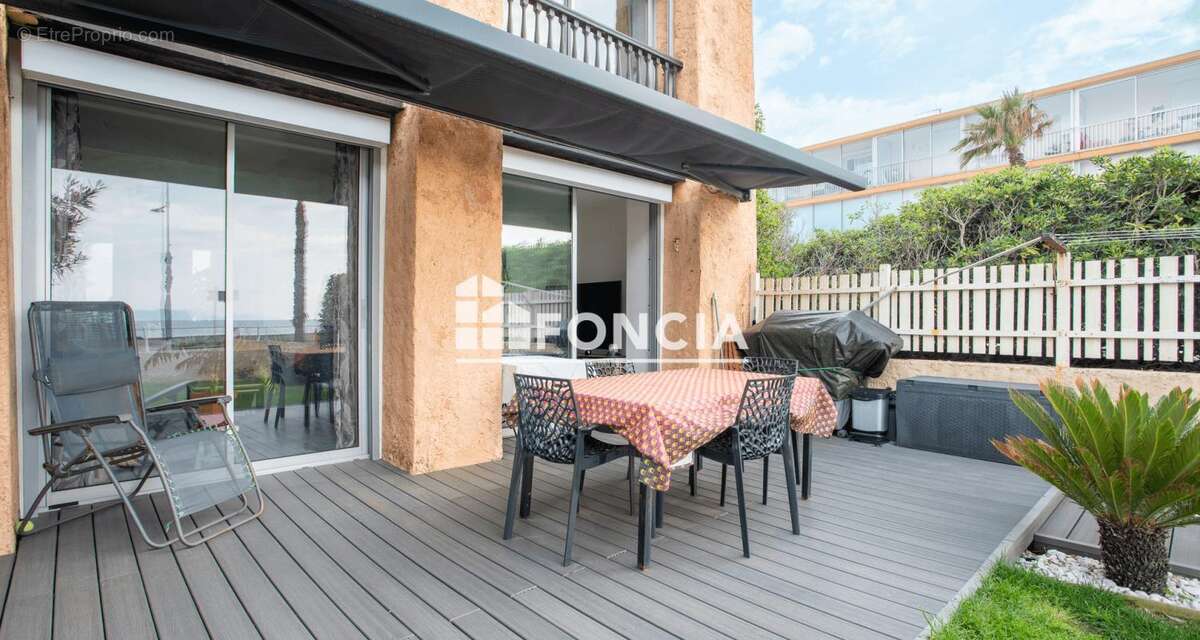 Appartement à SIX-FOURS-LES-PLAGES