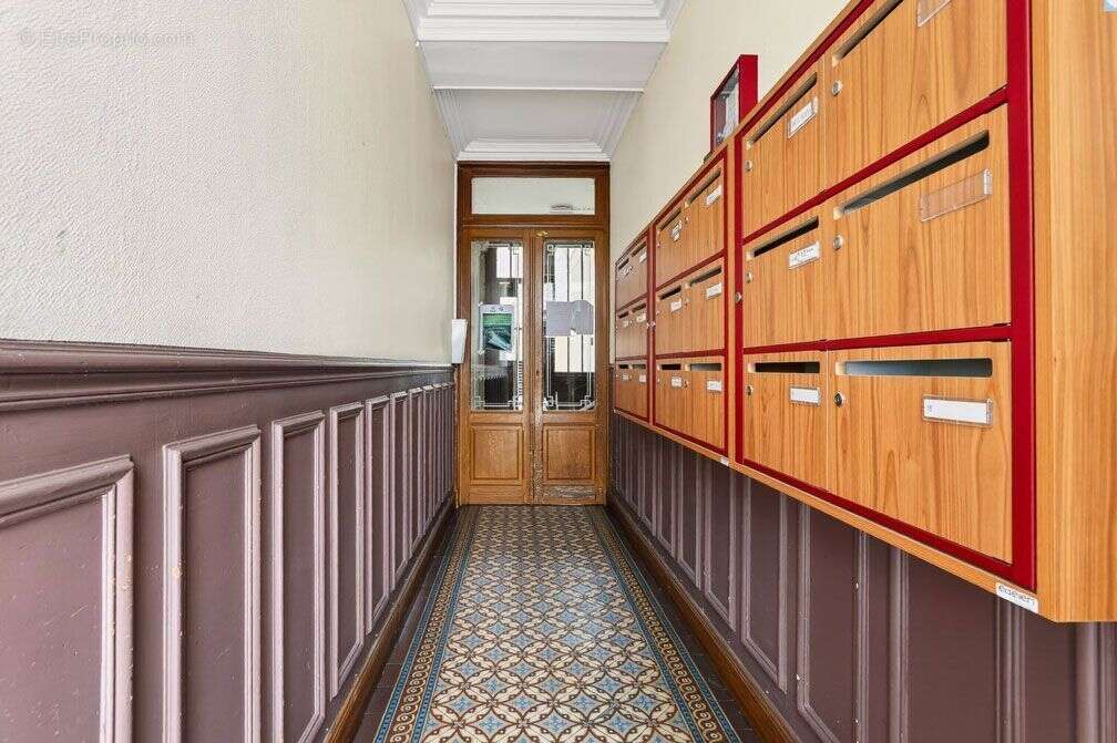 Appartement à PARIS-17E