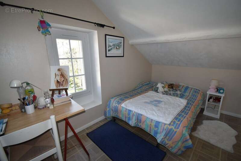 Maison de ville à vendre 6 pièces  (167 m2) 4 chambres, 2 s d'eau, 2 WC. 1 Garage et un jardin - photo 14