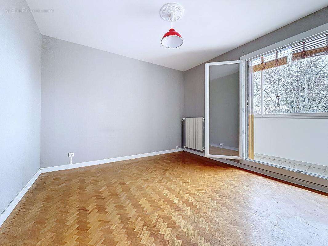 Maison 95 m² à Valence  - photo 12