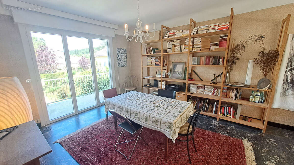 Maison à SAINT-REMY-LES-CHEVREUSE