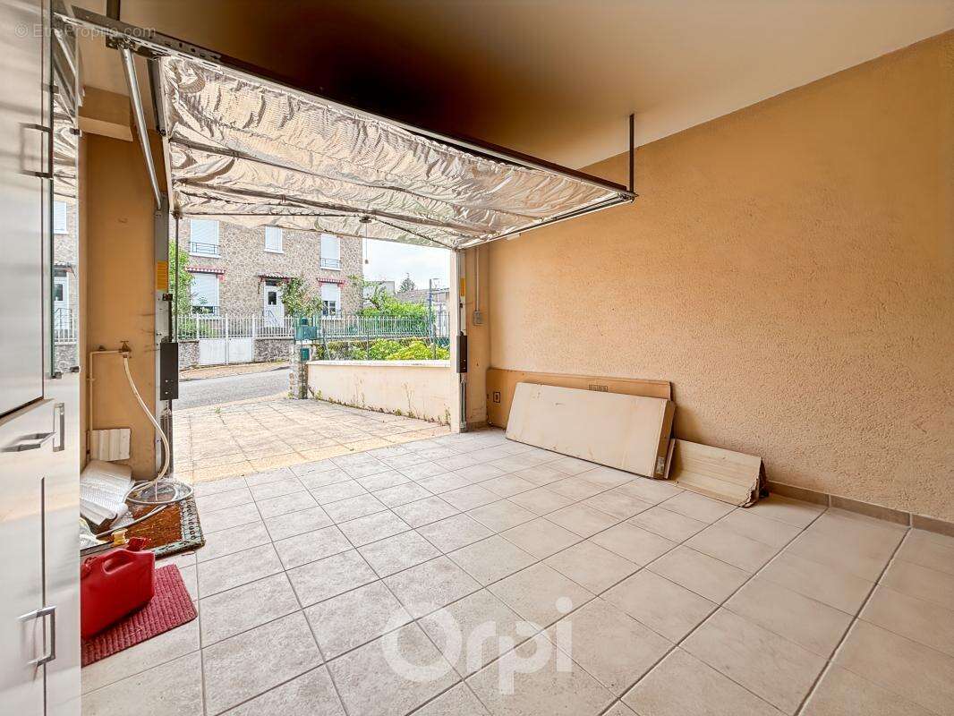 Maison à BESSINES-SUR-GARTEMPE