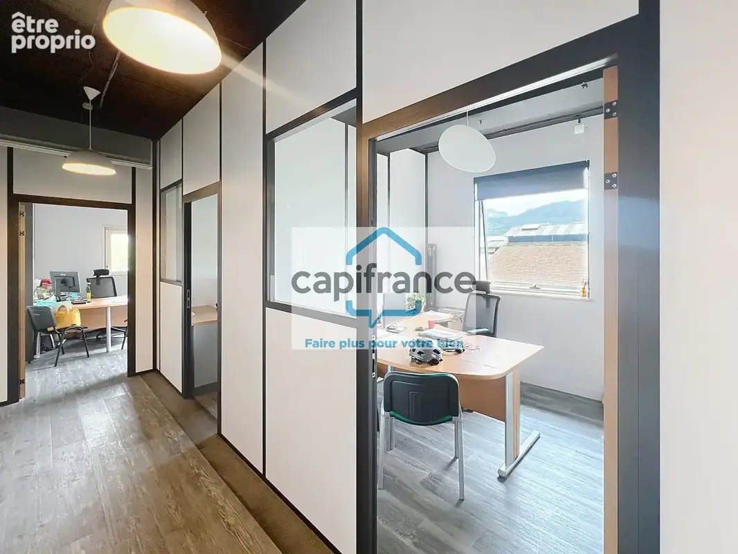 Bureau à vendre CHAMBERY (73) - bureaux 393 m² avec 8 parking privés couverts - photo 3