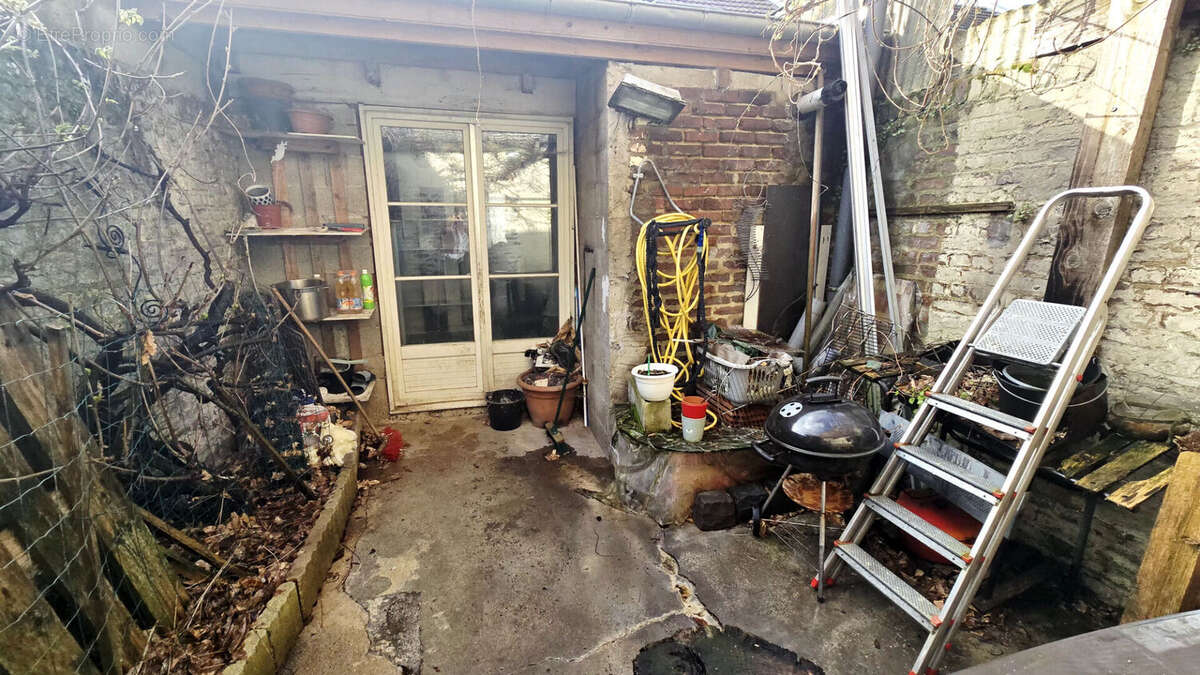 Maison à SAINT-QUENTIN