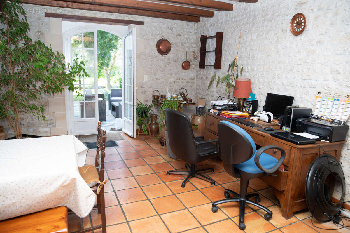 Maison à LADIVILLE