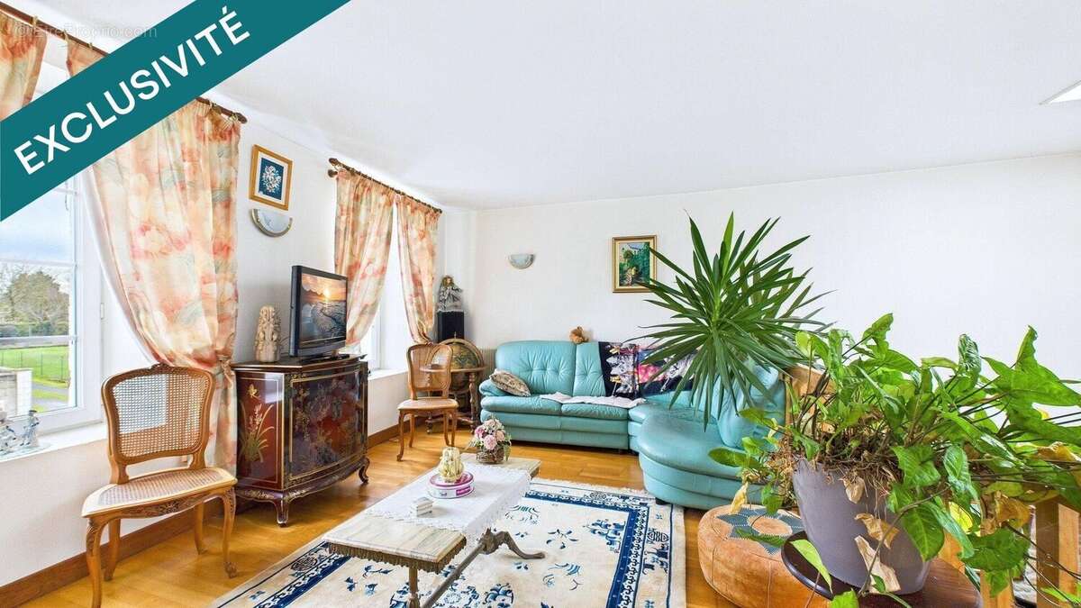Maison 216 m² à Muron  - photo 5