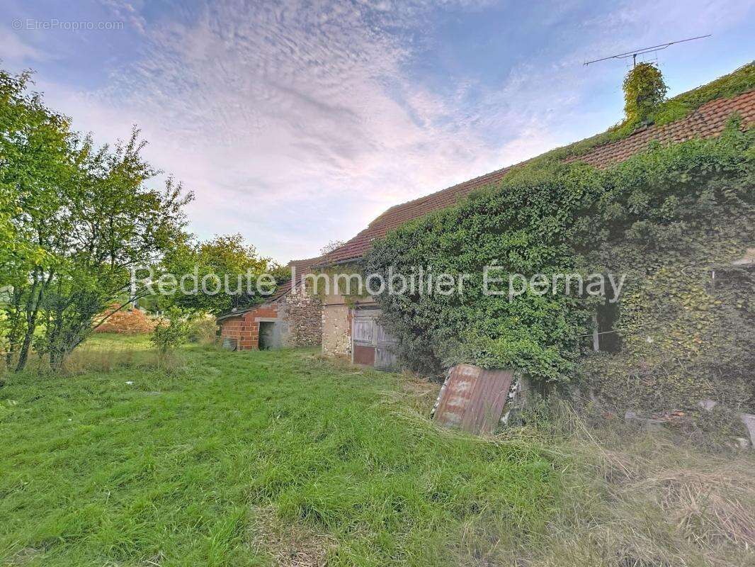 Maison à GIVRY-LES-LOISY