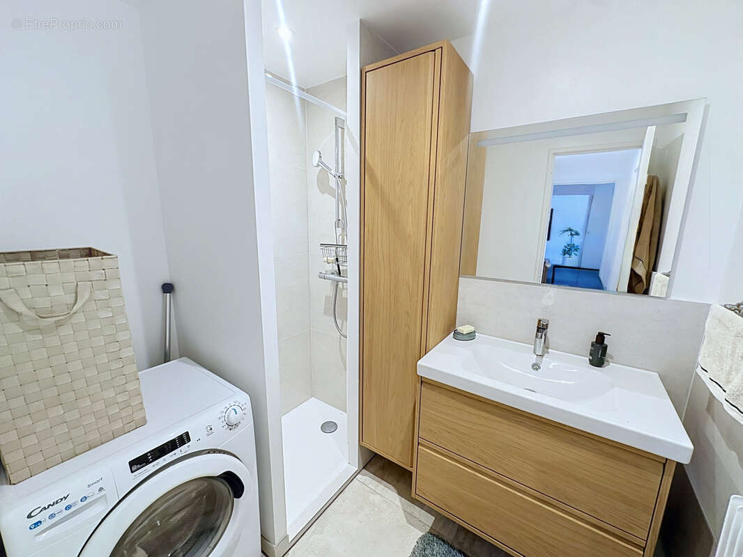 Appartement à VENCE