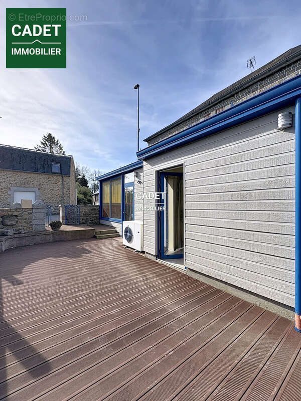 Maison à LA LUCERNE-D'OUTREMER