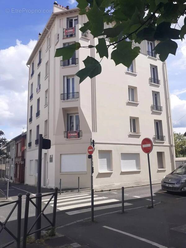 Appartement à HOUILLES