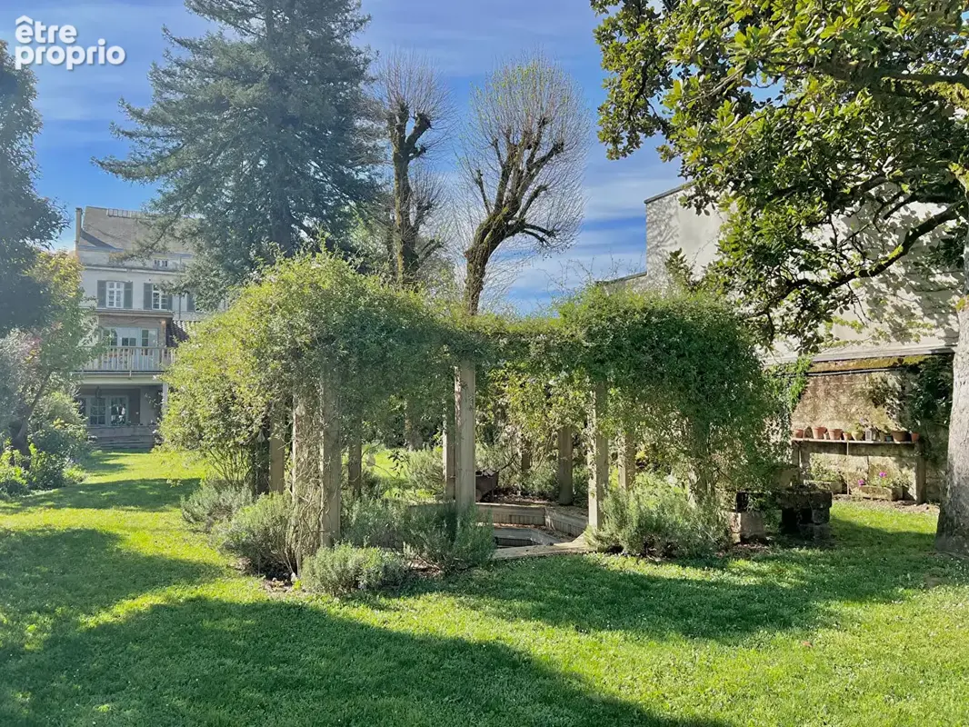 Maison de Maître avec chambres d'hôtes - photo 2