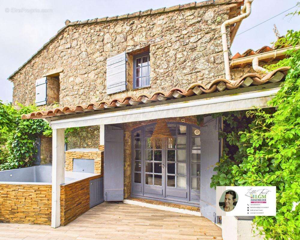 Maison à PLAN-DE-LA-TOUR