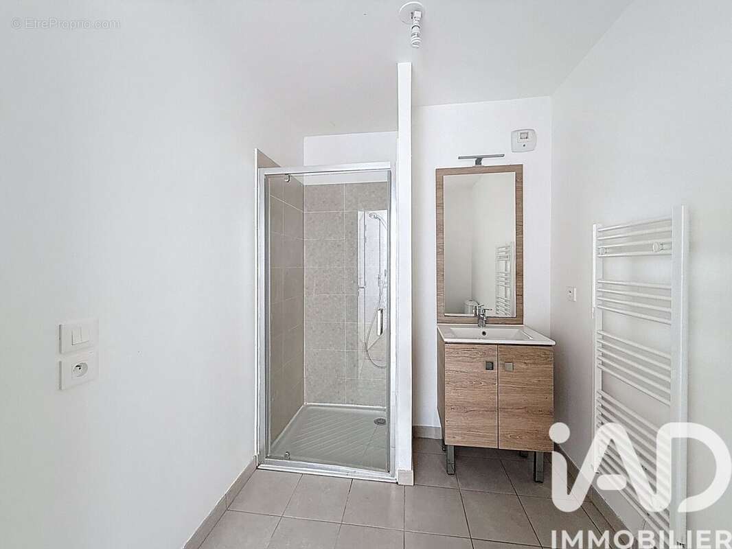 Appartement 42 m² à Mont-Saint-Aignan  - photo 8