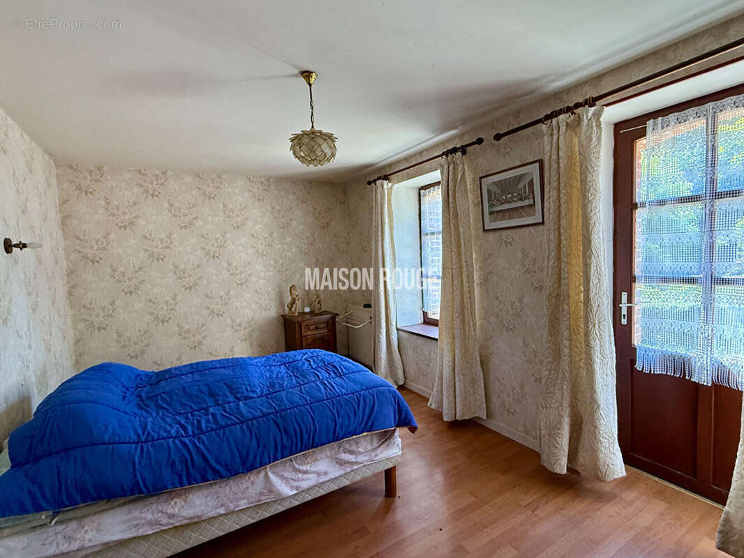 Maison Saint Pere T6 120 M2 avec 400m2 de dépendance - photo 5