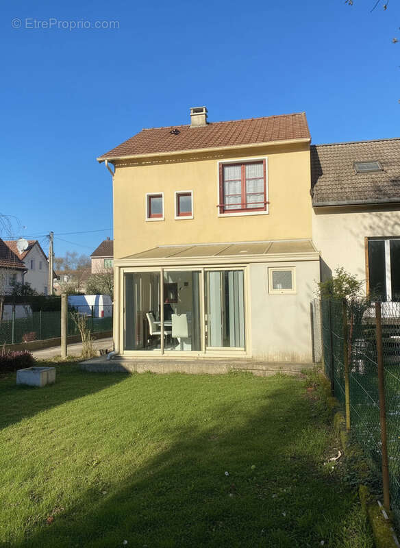 Maison à TRAPPES