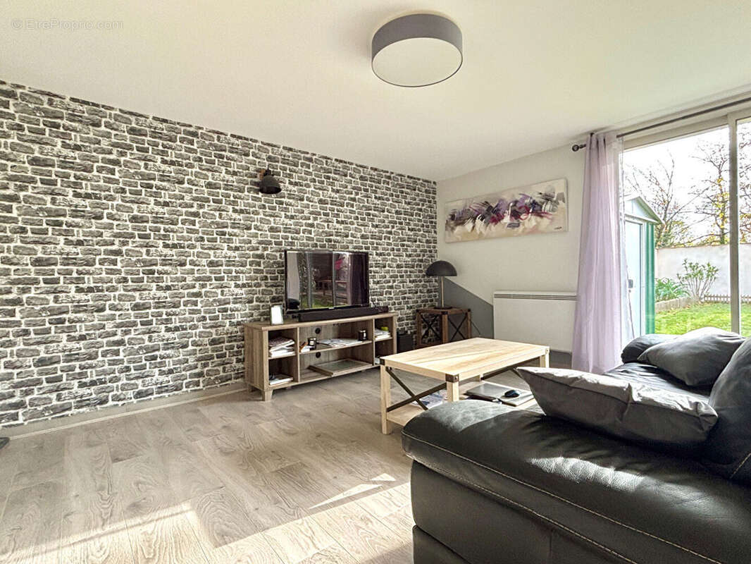 Appartement à THENAC