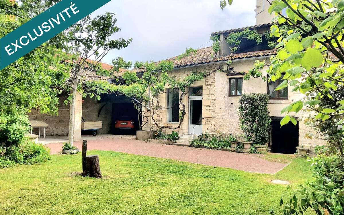 Photo 3 - Maison à FRONTENAY-ROHAN-ROHAN