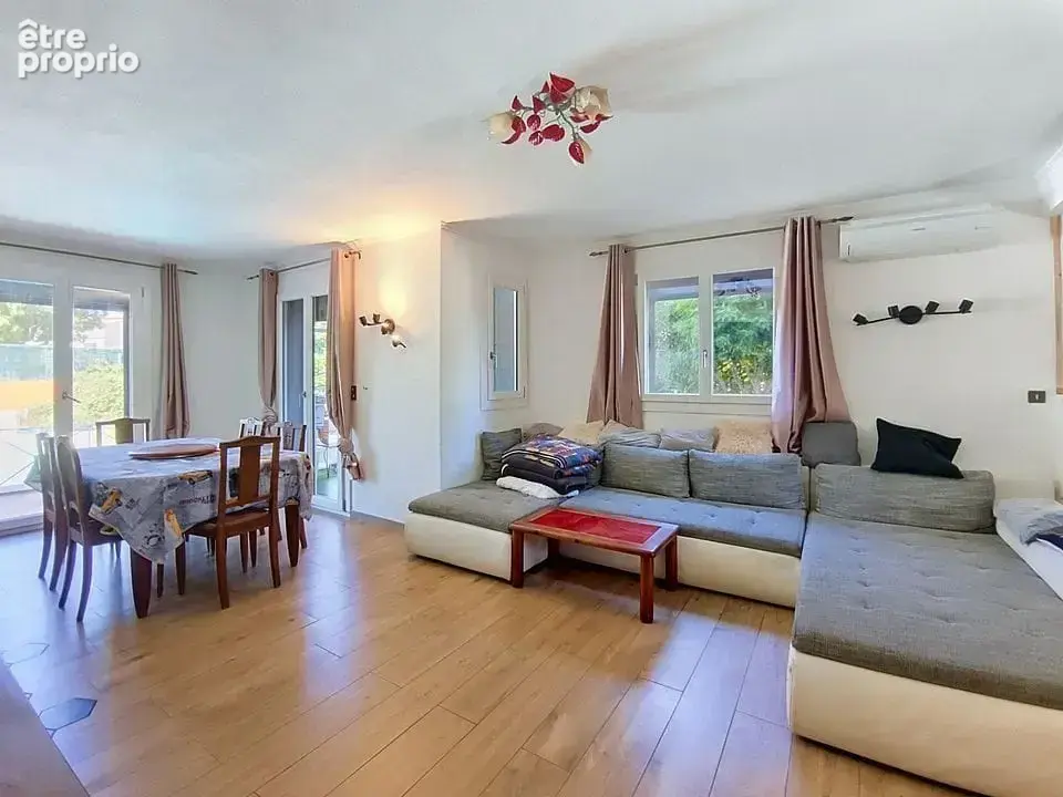 Villa familliale avec piscine à deux pas du centre-ville - photo 7