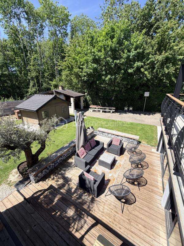 Sublime maison sur 3 niveaux, 4 chambres, une piscine et de très beaux matériaux - photo 11