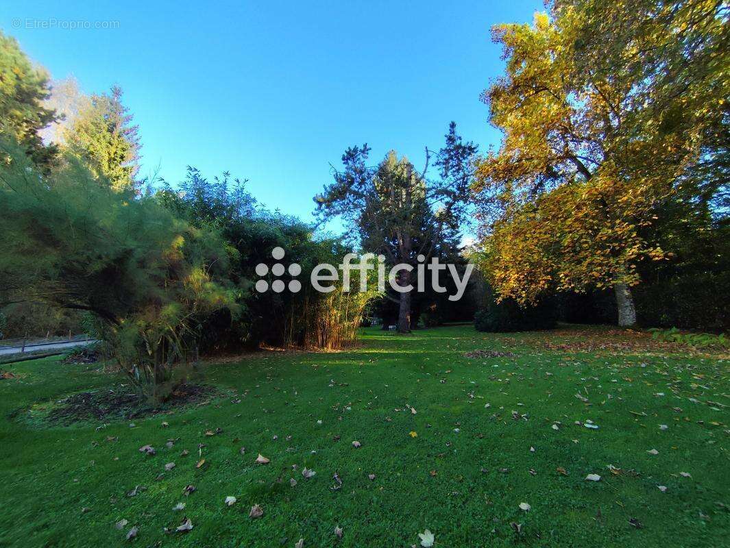 Maison à SAINTE-GAUBURGE-SAINTE-COLOMBE