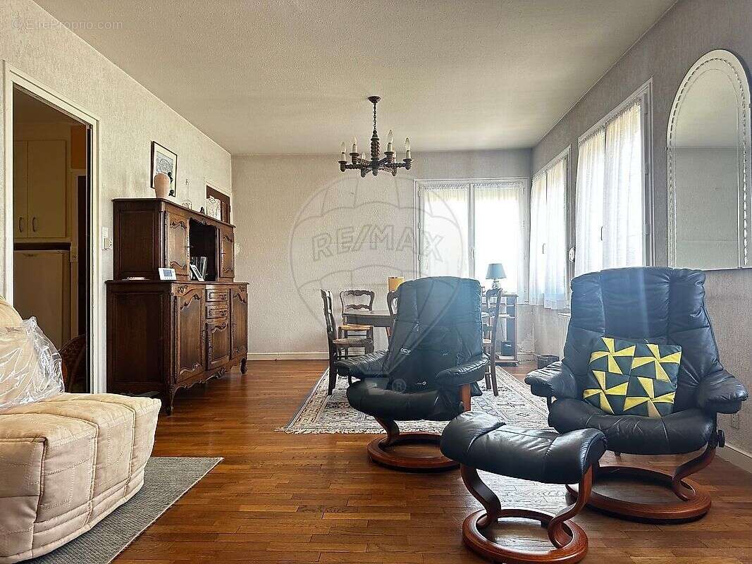 Maison à CERCY-LA-TOUR