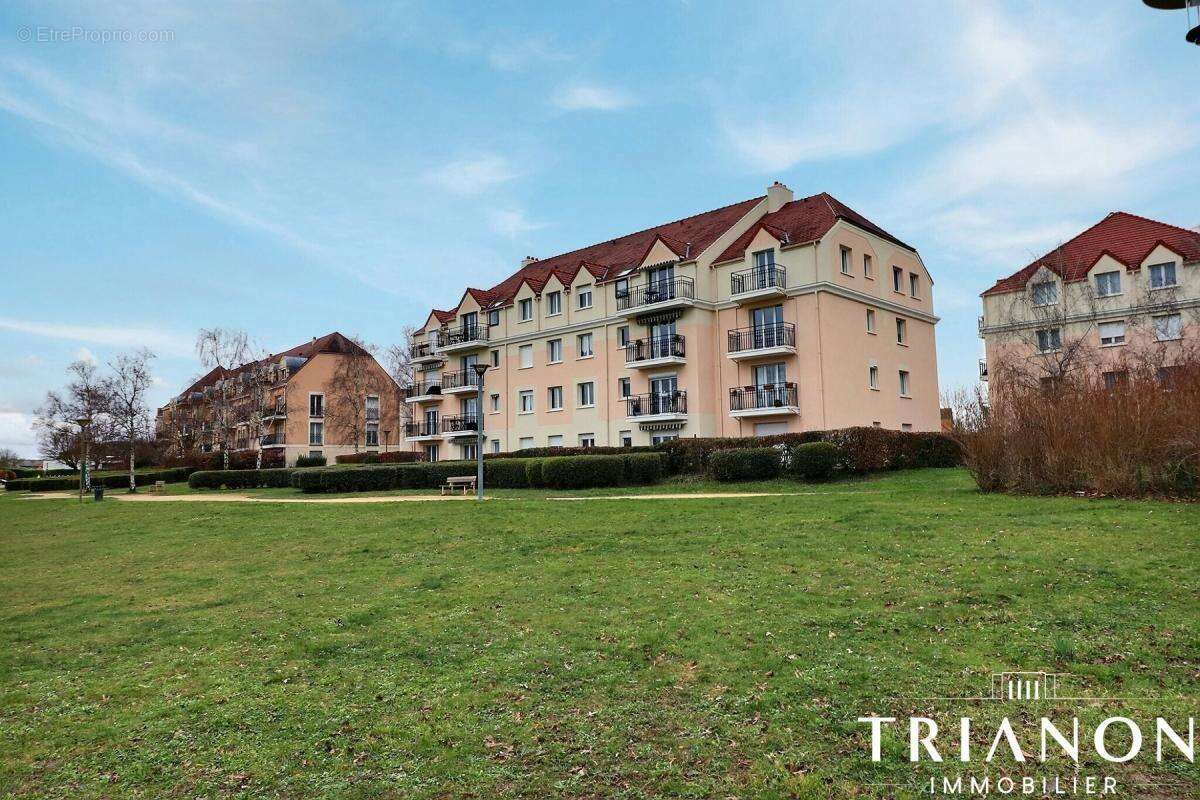 Trianon - 4 pièces rénové avec terrasse plein Ouest - photo 14