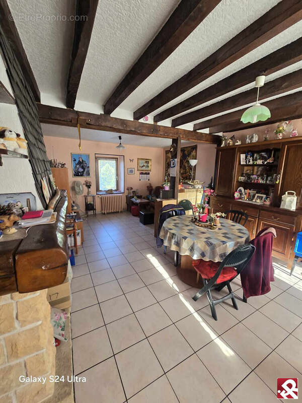 Maison à SAINTE-FEYRE