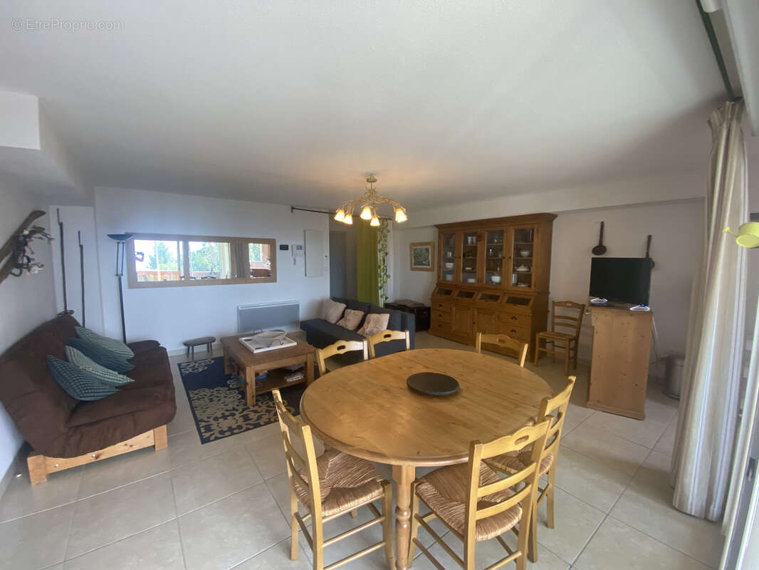 FONT-ROMEU - Magnifique appartement T3 avec loggia offrant une superbe vue - photo 5