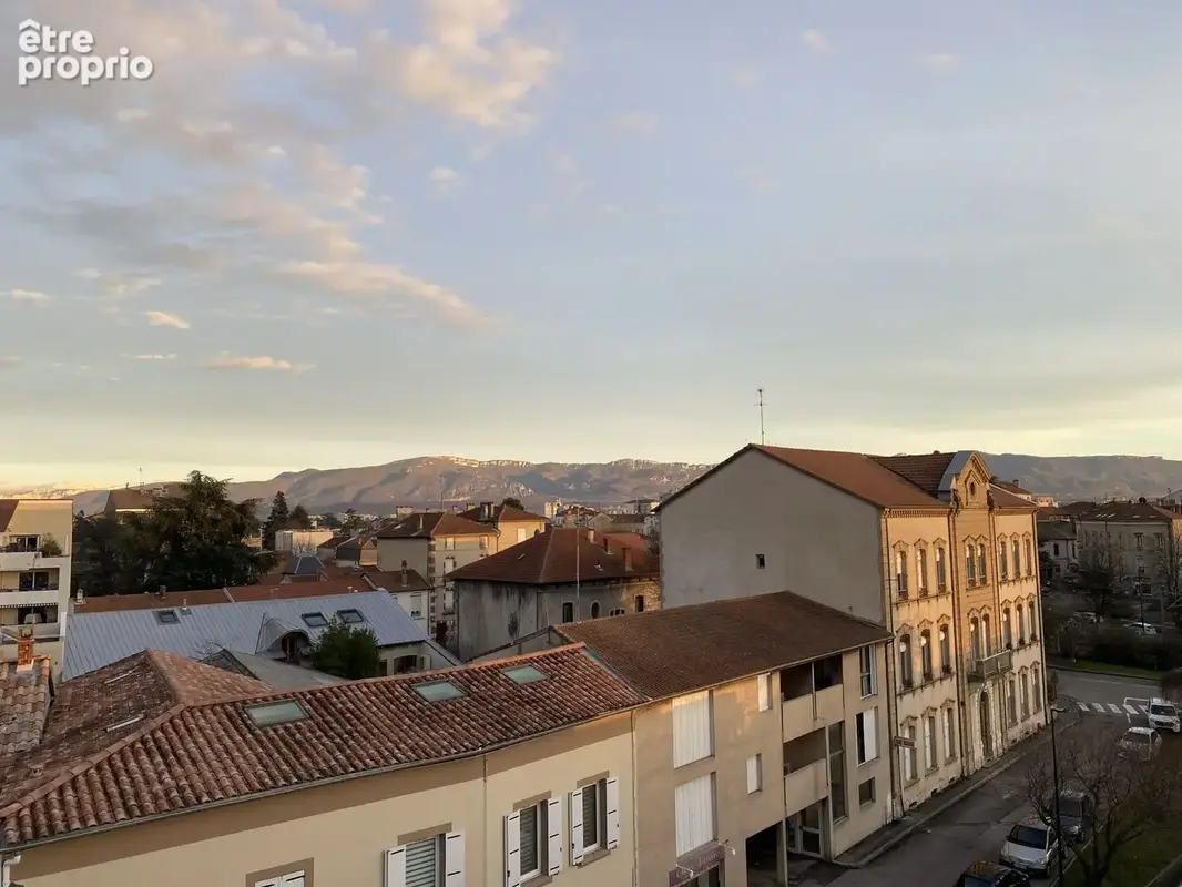 Appartement à ROMANS-SUR-ISERE