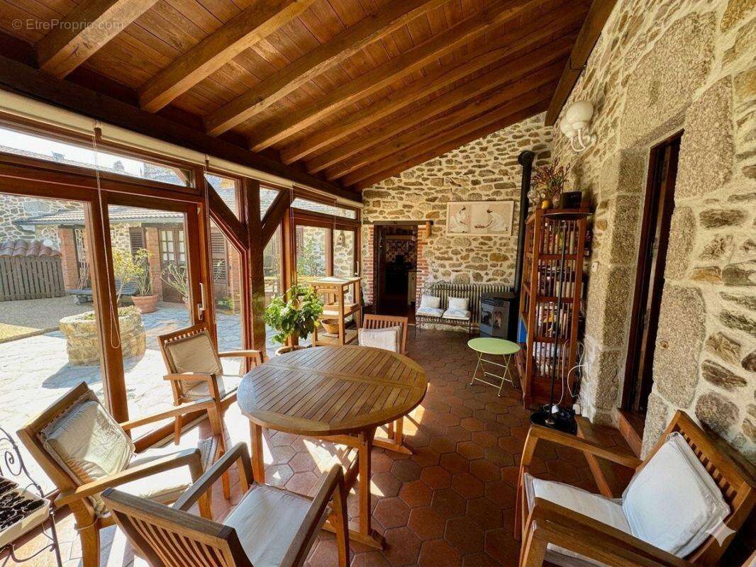 Maison à VITRAC
