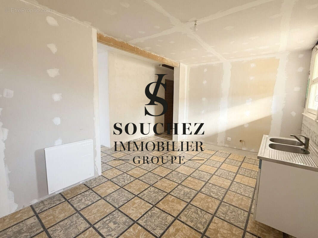 Maison 86 m² à Givenchy-En-Gohelle  - photo 4