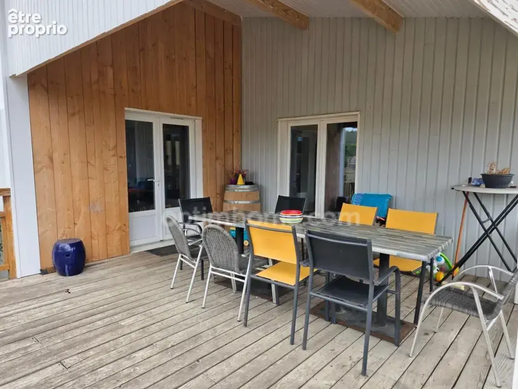 Maison familiale 220 m² – DPE B – Piscine – Grand garage – Plus de 6 300 m² de terrain – Le Fleix - photo 9