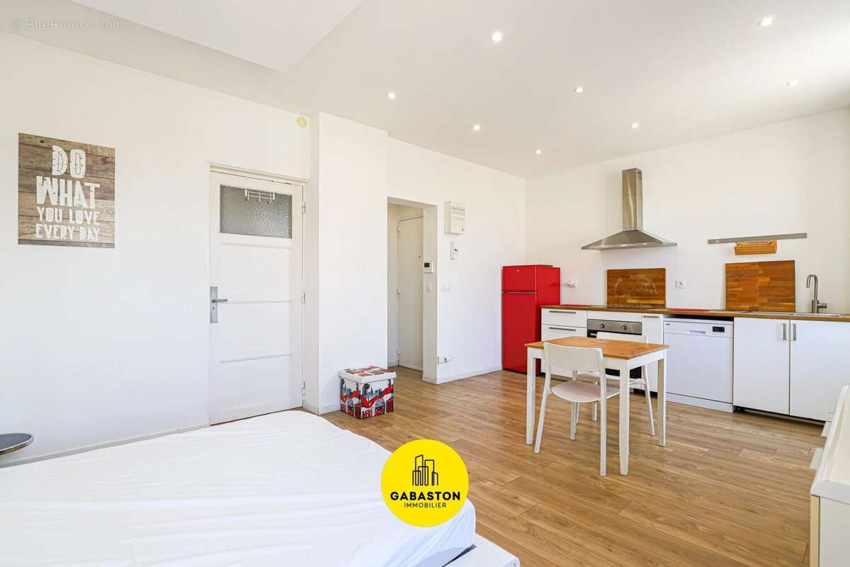 Appartement 30 m² à Marseille-2e  - photo 3