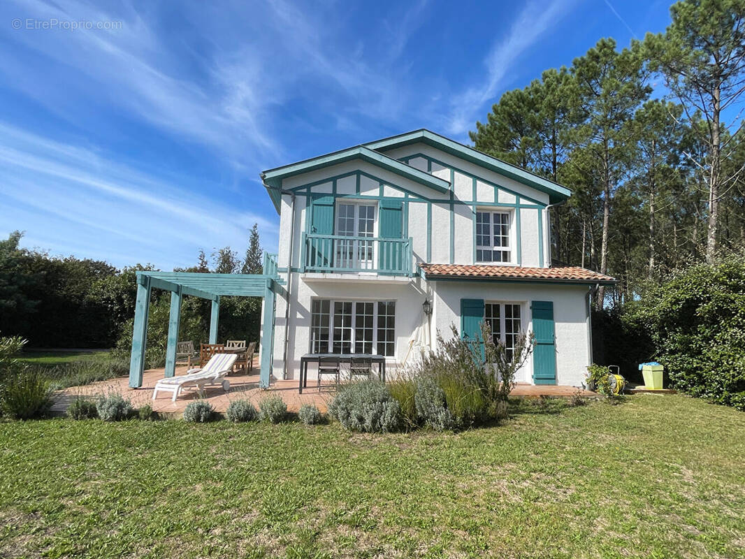 Maison à MOLIETS-ET-MAA