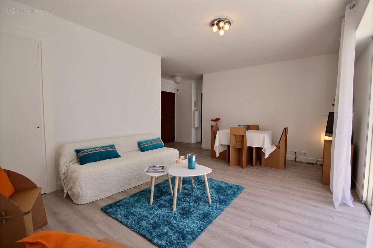 Salle de jeux Parquet - Appartement à ANTIBES