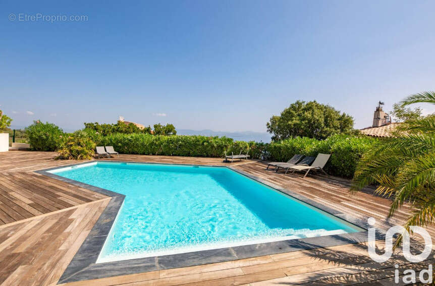 Photo 5 - Appartement à ROQUEBRUNE-SUR-ARGENS