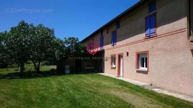 Longère avec dépendances et vue Pyrénées - photo 12