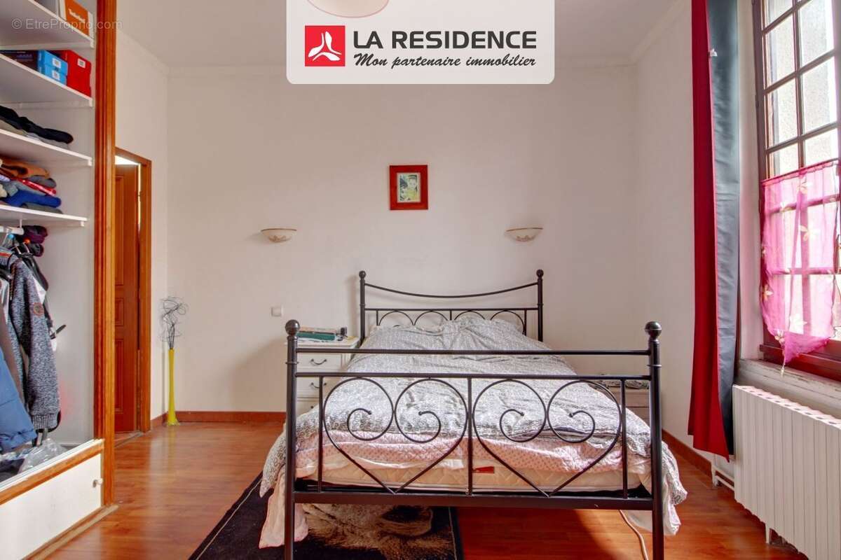 Maison à SAINT-ETIENNE-DU-ROUVRAY