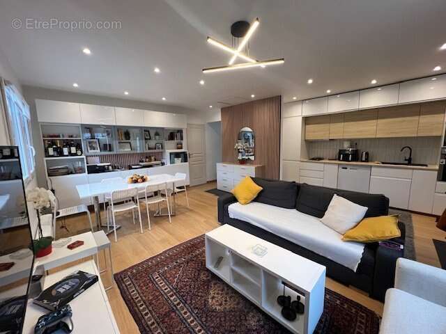 Maison à BONNEUIL-SUR-MARNE