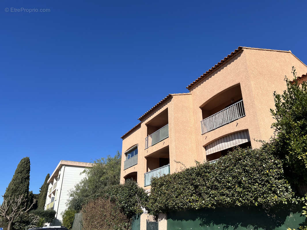 Appartement à SIX-FOURS-LES-PLAGES